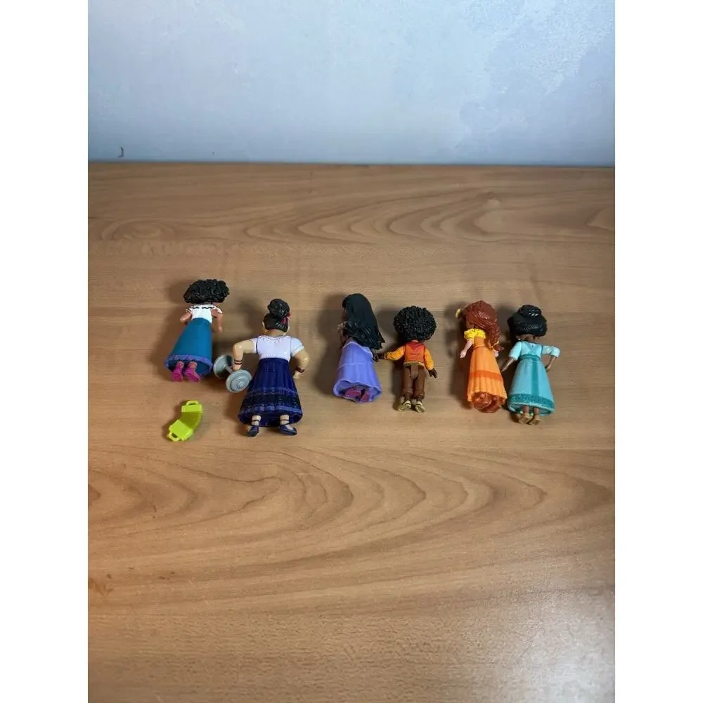 Encanto Figures Play Lot Miniature Mirabel And More Madrigals